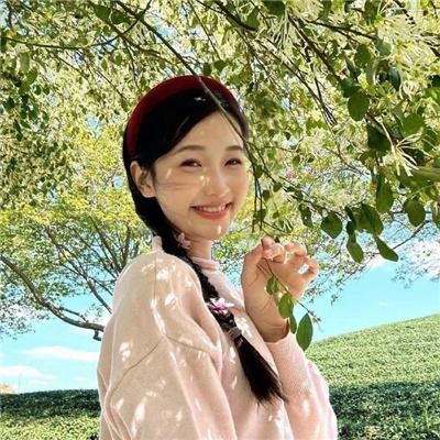 公寓里的两个女人